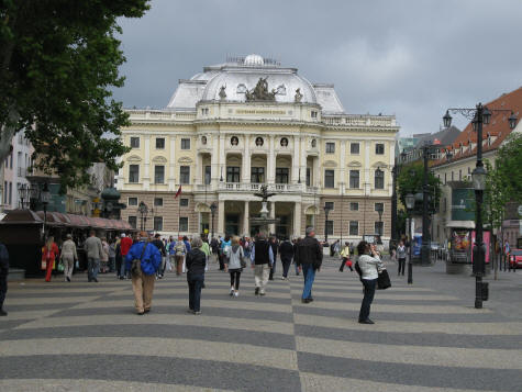Hviezdoslavovo Námestie Pedestian Mall